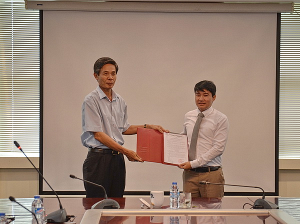 Ông[-]Nguyễn[-]Văn[-]Triều[-]được[-]bổ[-]nhiệm[-]giữ[-]chức[-]Phó[-]Chánh[-]Thanh[-]tra[-]Bộ[-]TN&MT